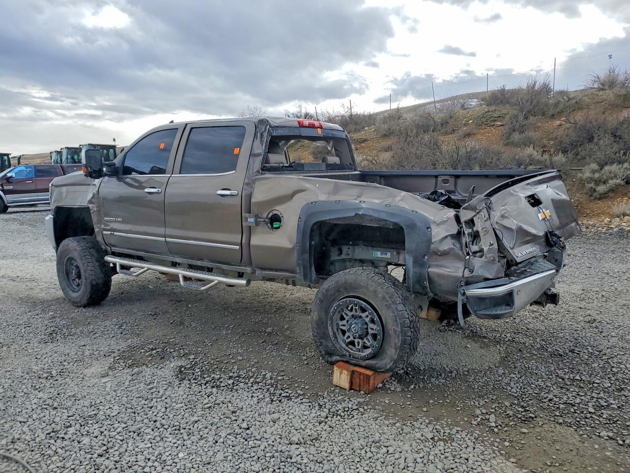 2015 Chevrolet Silverado K2500 Heavy Duty Ltz - Image 2