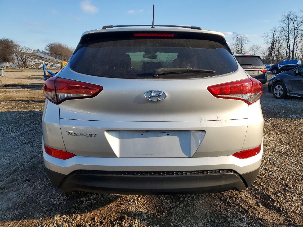 2017 Hyundai Tucson Limited - Image 6