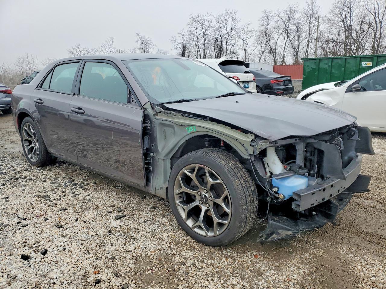 2018 Chrysler 300 Touring - Фото 4