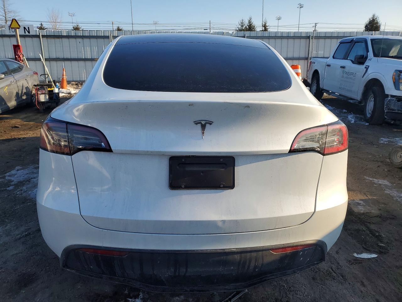 2024 Tesla Model Y - Image 6