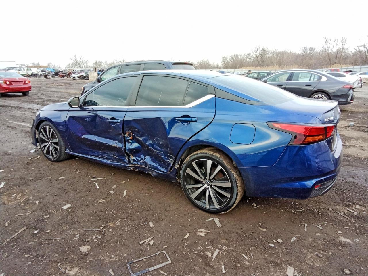 2022 Nissan Altima 2.5 Sr - Фото 2