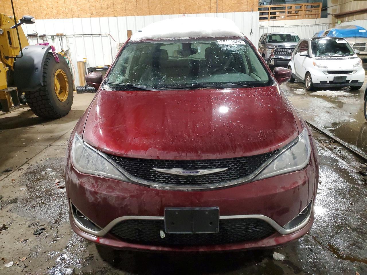 2019 Chrysler Pacifica Touring L - Фото 5