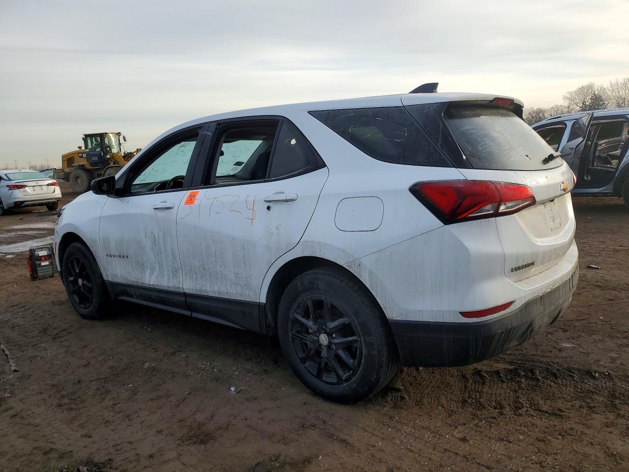 2024 Chevrolet Equinox Ls - Фото 2