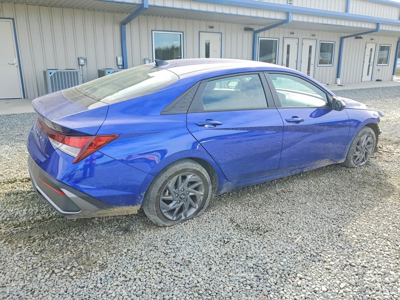 2024 Hyundai Elantra Sel - Фото 3