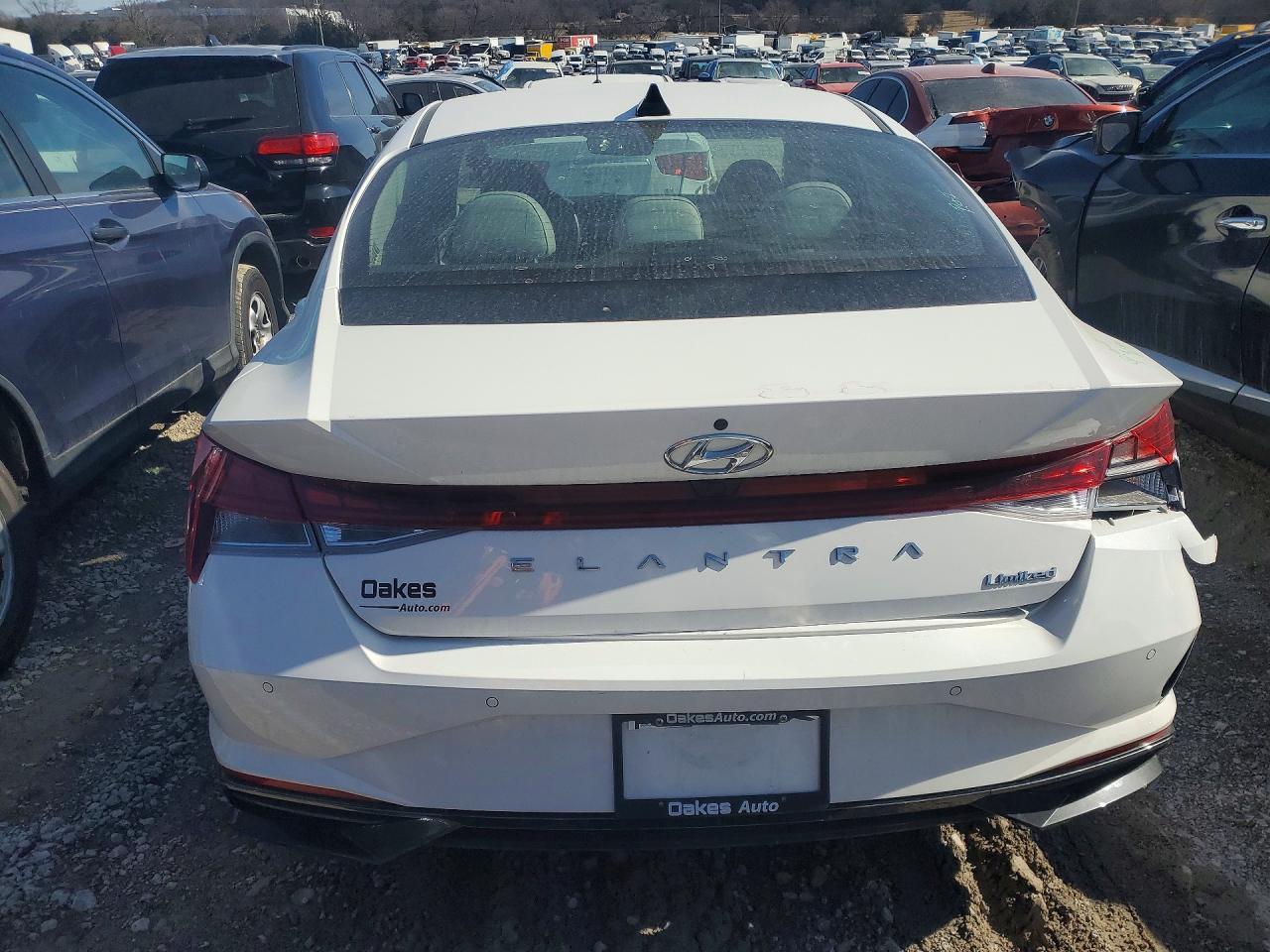 2023 Hyundai Elantra Limited - Фото 6