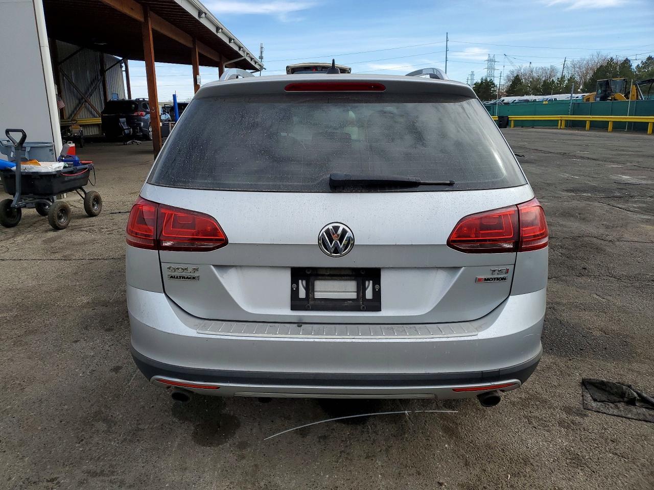 2017 Volkswagen Golf Alltrack S - Фото 6