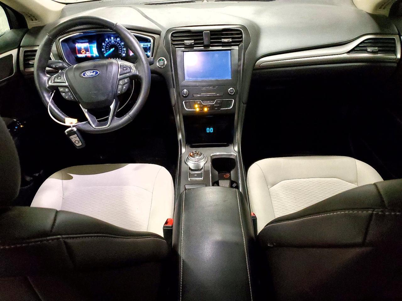 2020 Ford Fusion Se - Фото 7