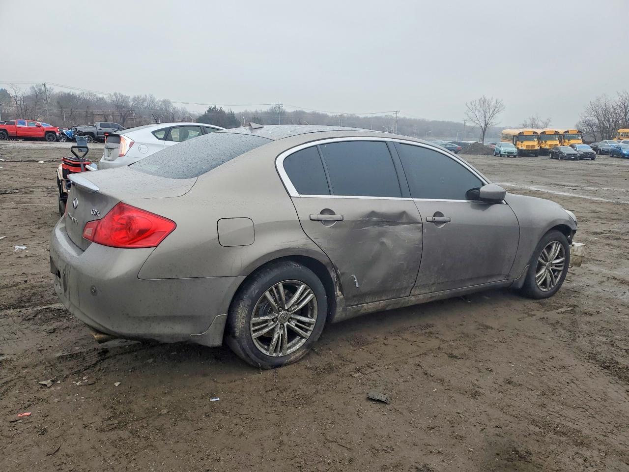 2013 Infiniti G37 - Фото 3