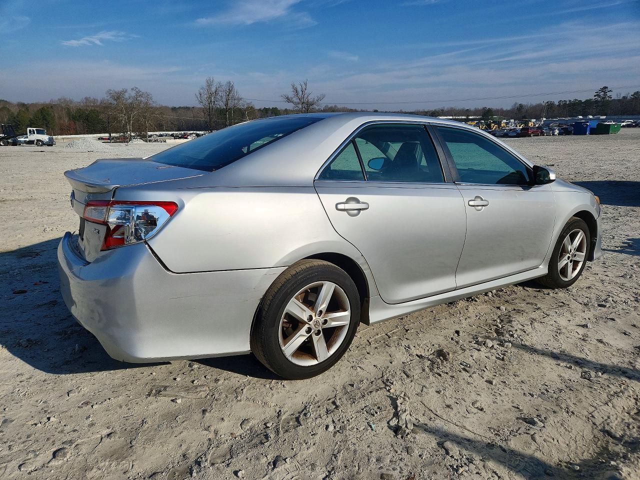 2013 Toyota Camry Se - Фото 3