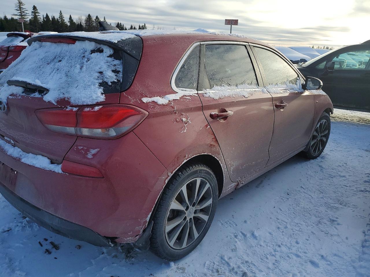 2018 Hyundai Elantra Gt - Фото 3