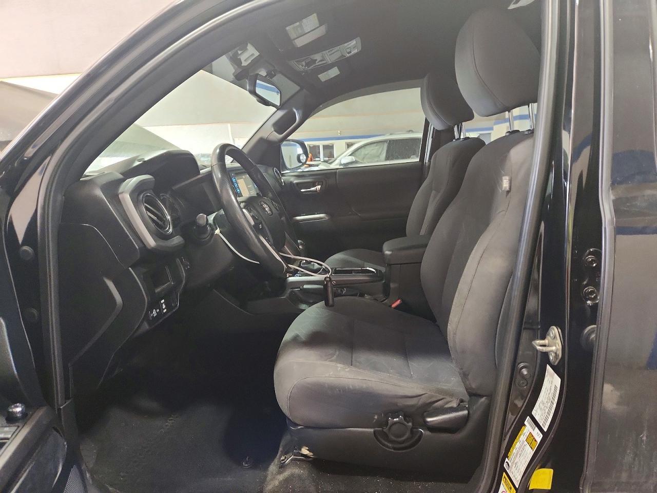 2016 Toyota Tacoma Double Cab - Image 7
