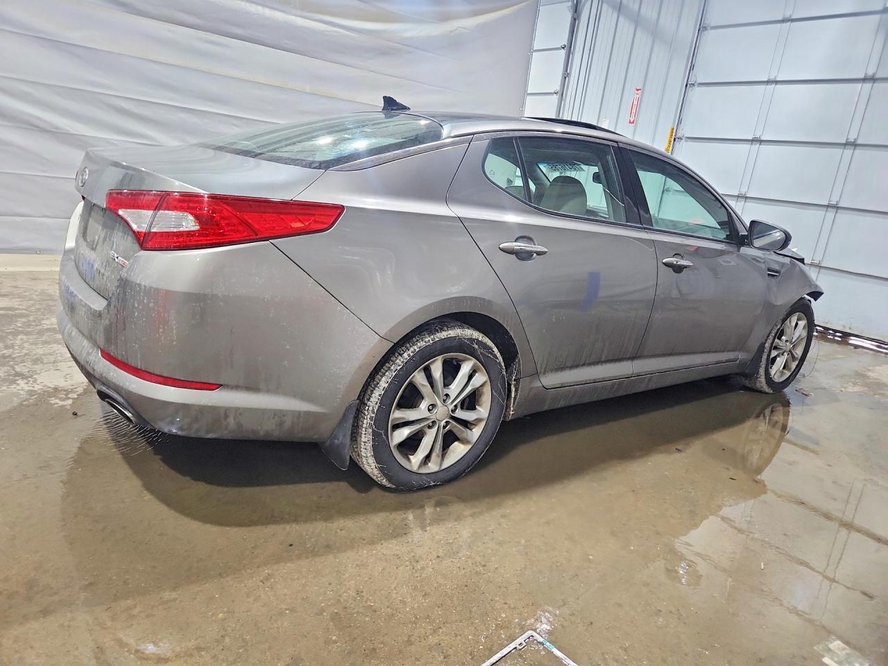 2012 Kia Optima Ex - Image 3