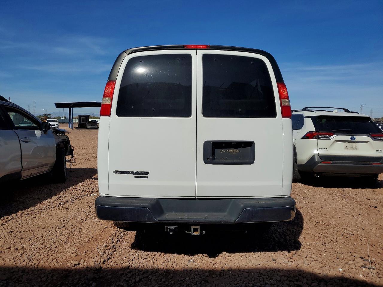 2013 Chevrolet Express G3500 Lt - Image 6