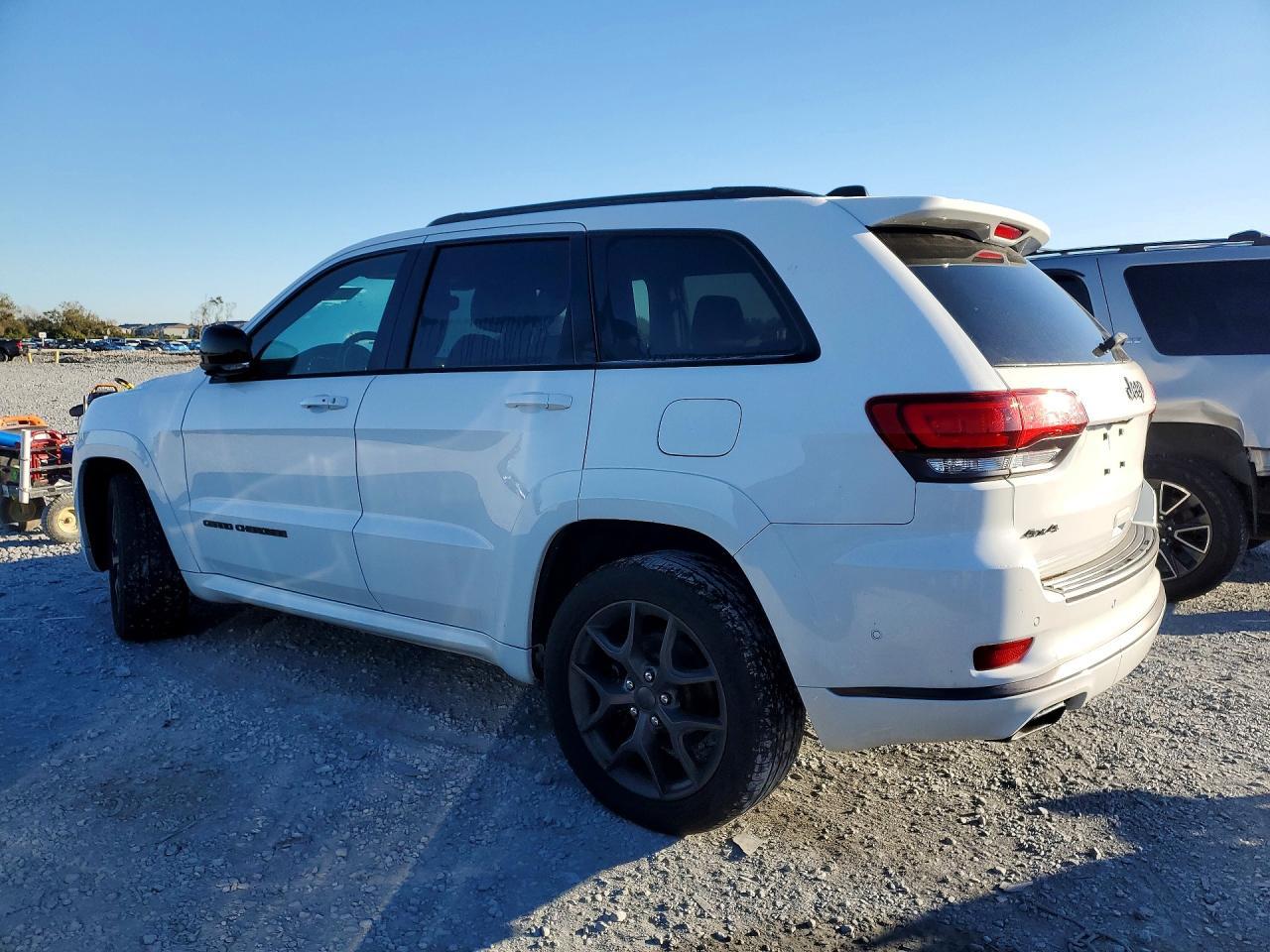 2019 Jeep Grand Cherokee Limited - Image 2