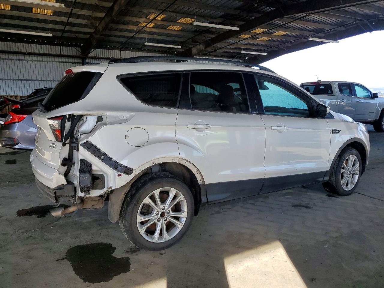 2018 Ford Escape Sel - Фото 3