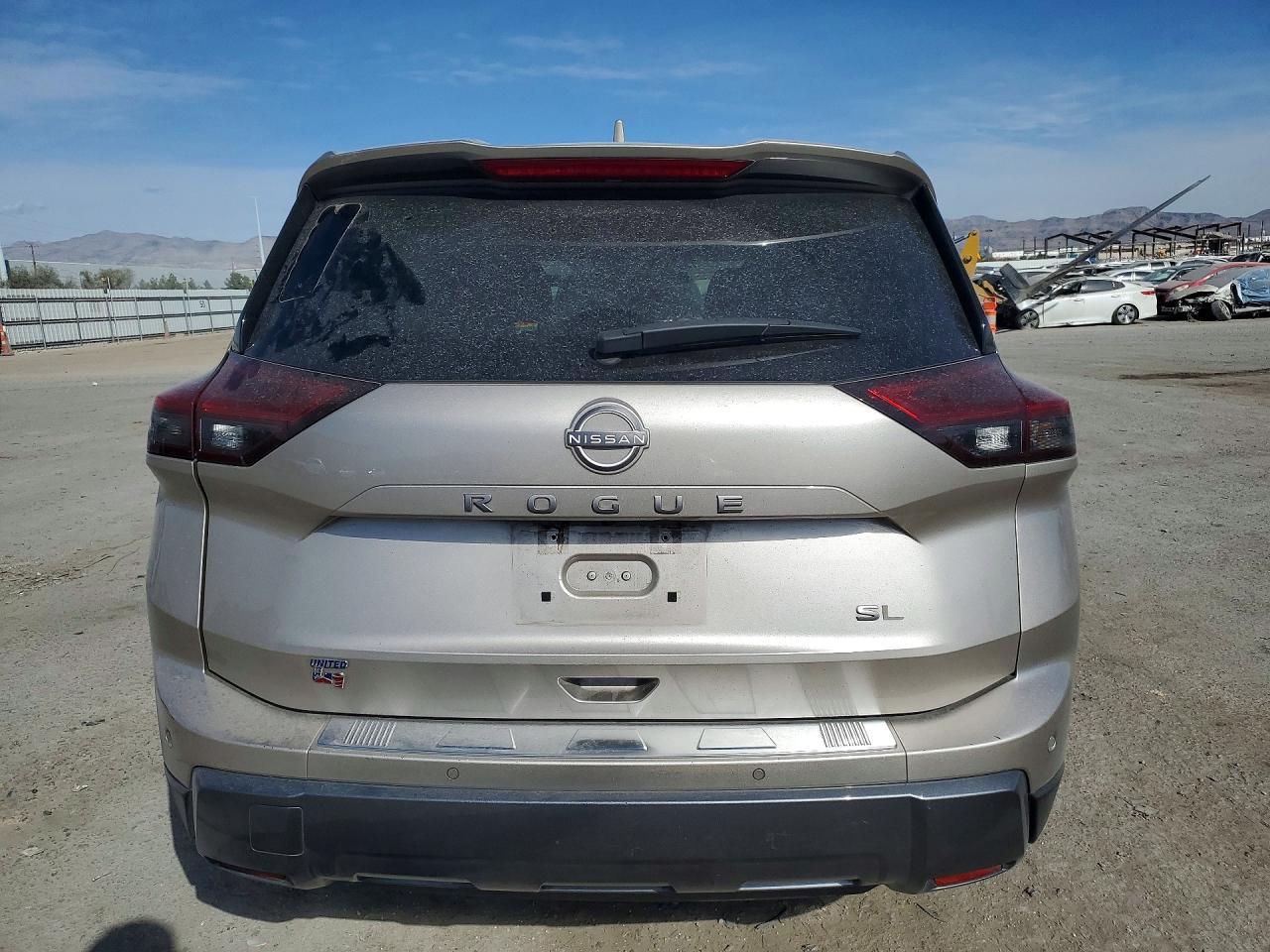 2024 Nissan Rogue Sl - Image 6