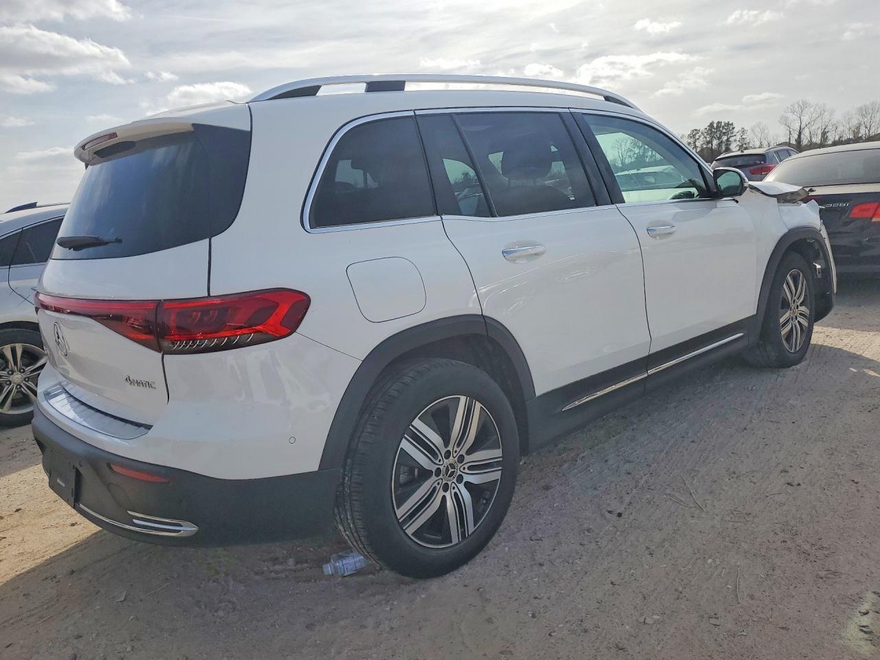 2023 Mercedes-Benz Eqb 300 4Matic - Фото 3