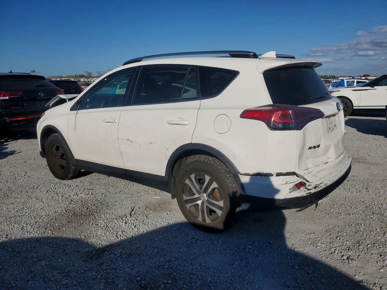 2018 Toyota Rav4 Le - Фото 2
