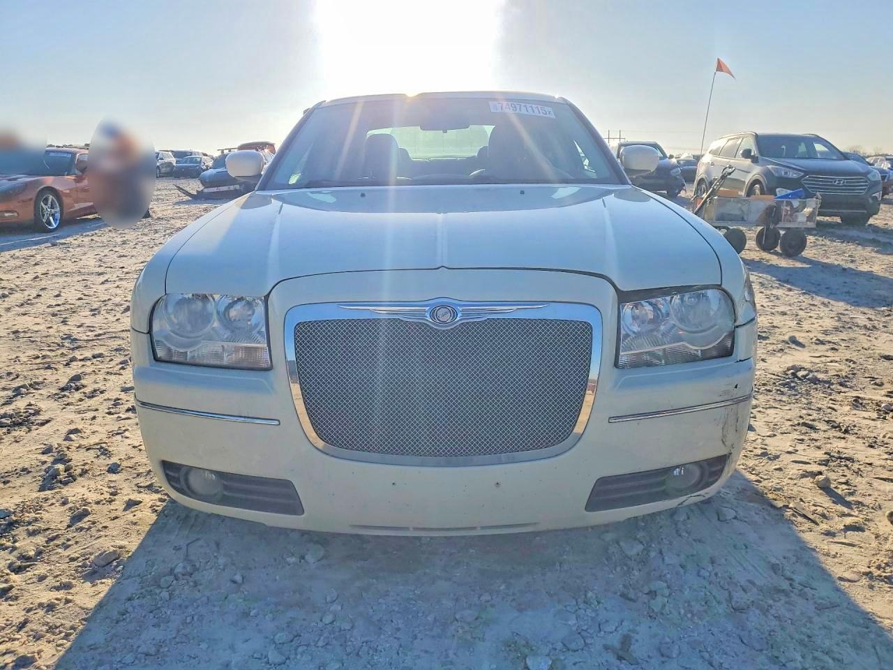 2009 Chrysler 300 Touring - Image 5