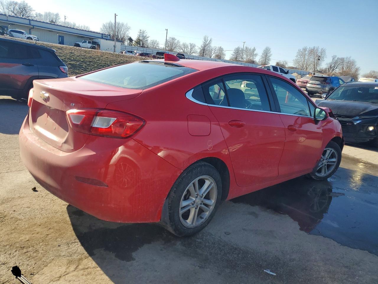 2018 Chevrolet Cruze Lt - Фото 3