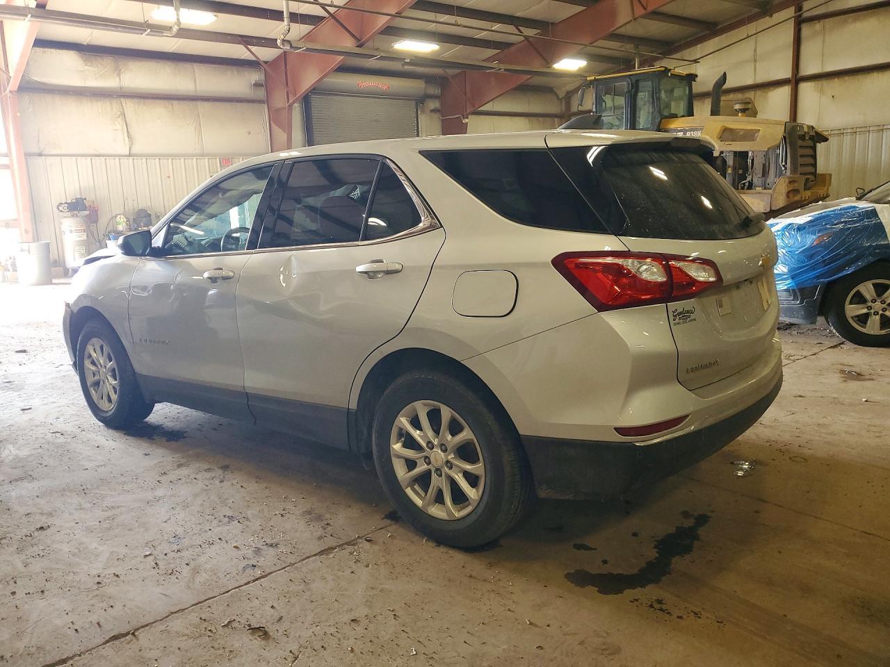 2020 Chevrolet Equinox Lt - Фото 2
