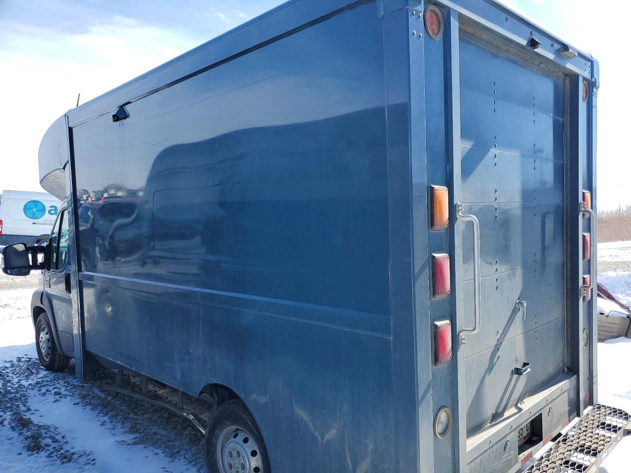 2022 Ram Promaster 3500 Delivery Van - Фото 2