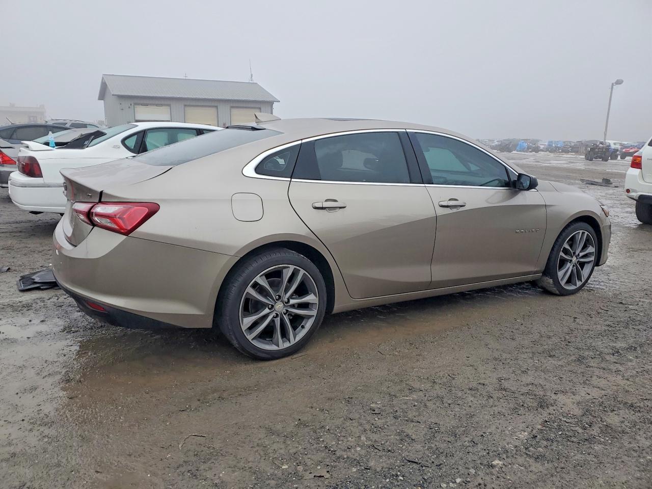 2022 Chevrolet Malibu Lt - Фото 3