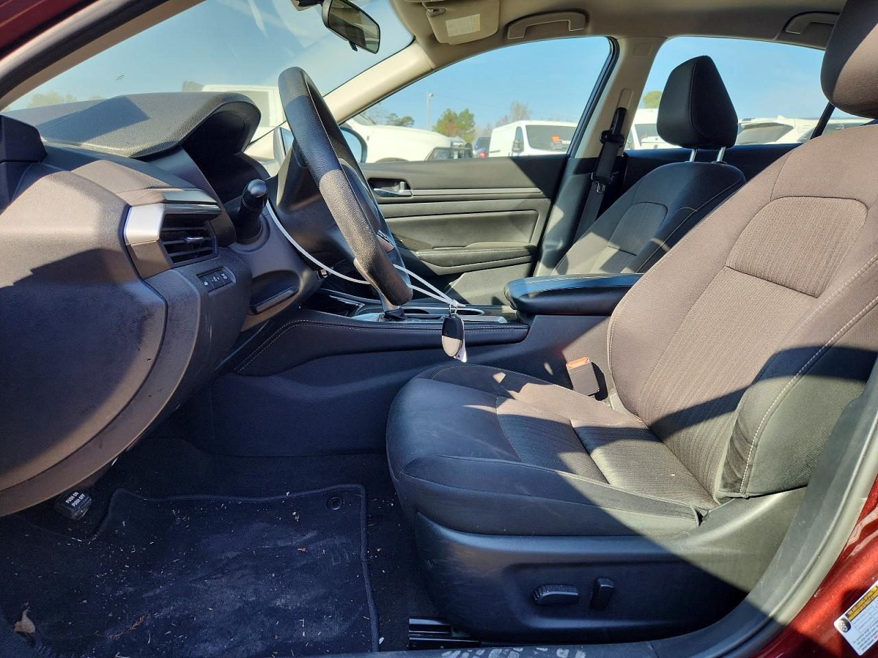 2023 Nissan Altima Sv - Image 7