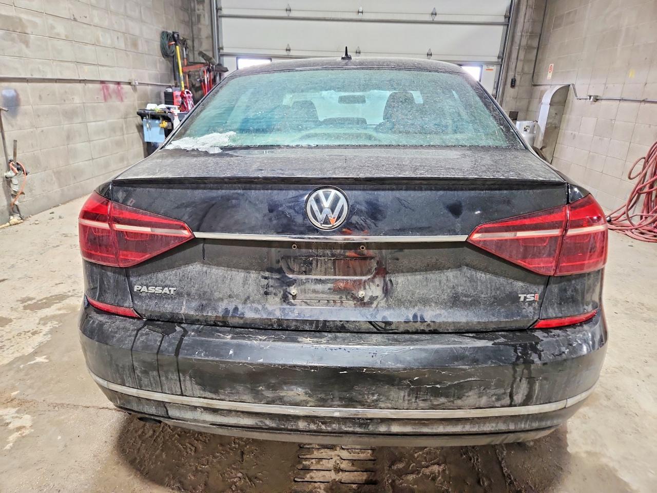 2017 Volkswagen Passat S - Image 6