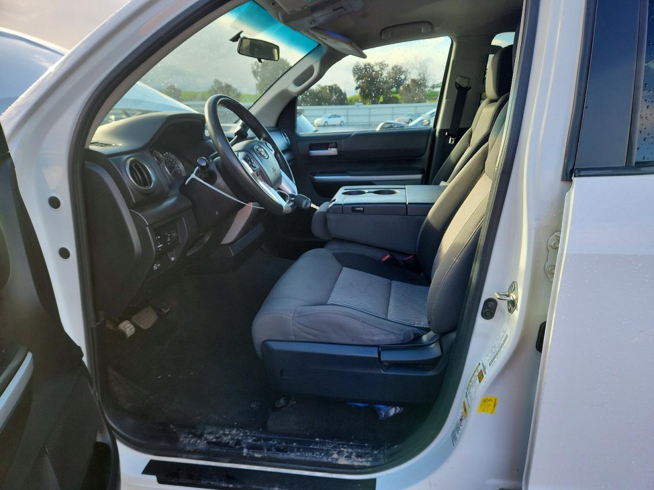 2016 Toyota Tundra Crewmax Sr5 - Image 7