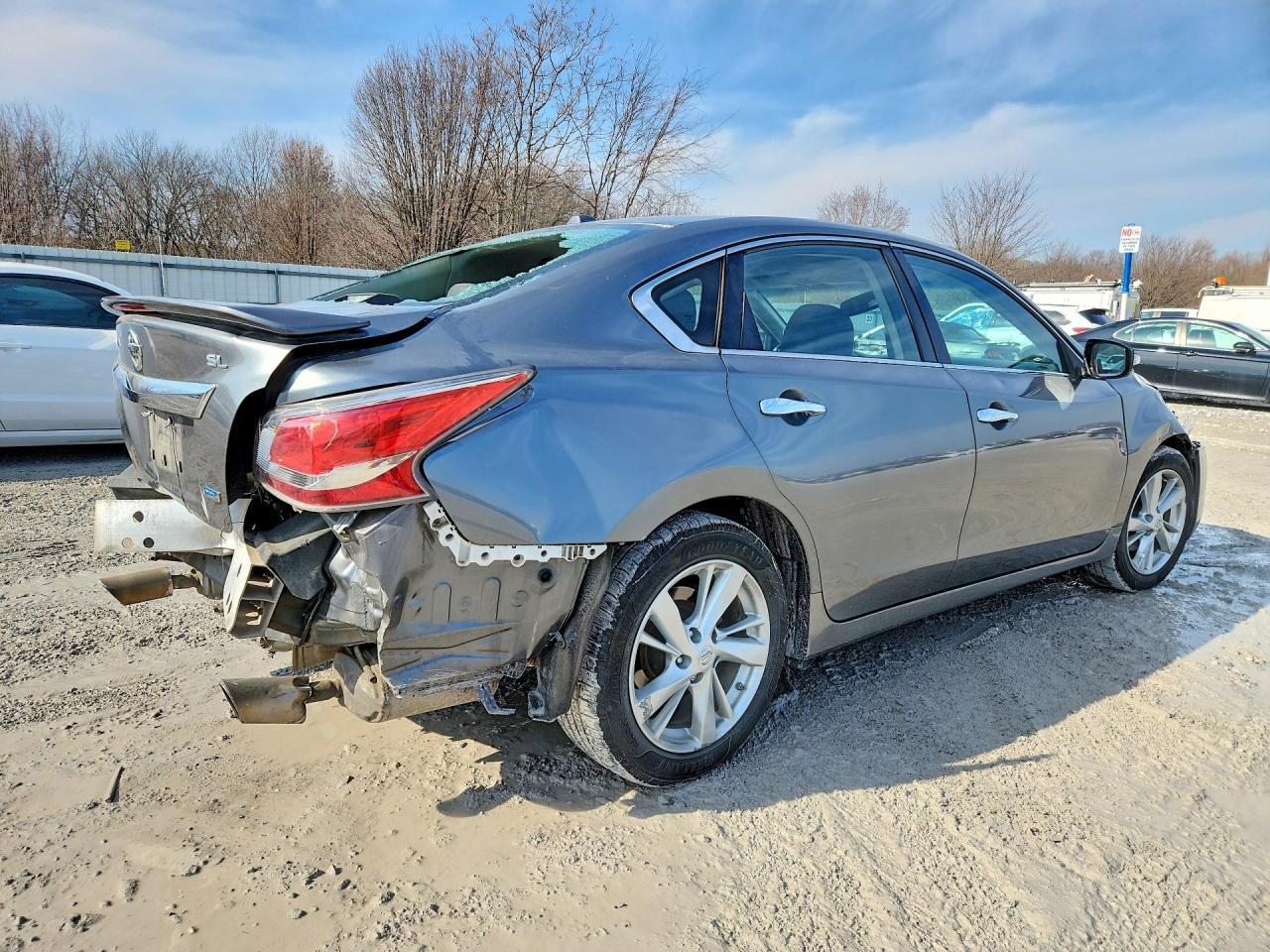 2014 Nissan Altima 2.5 - Image 3