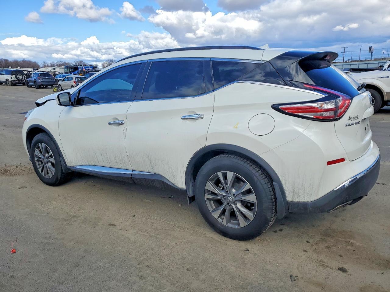 2015 Nissan Murano Sv - Image 2