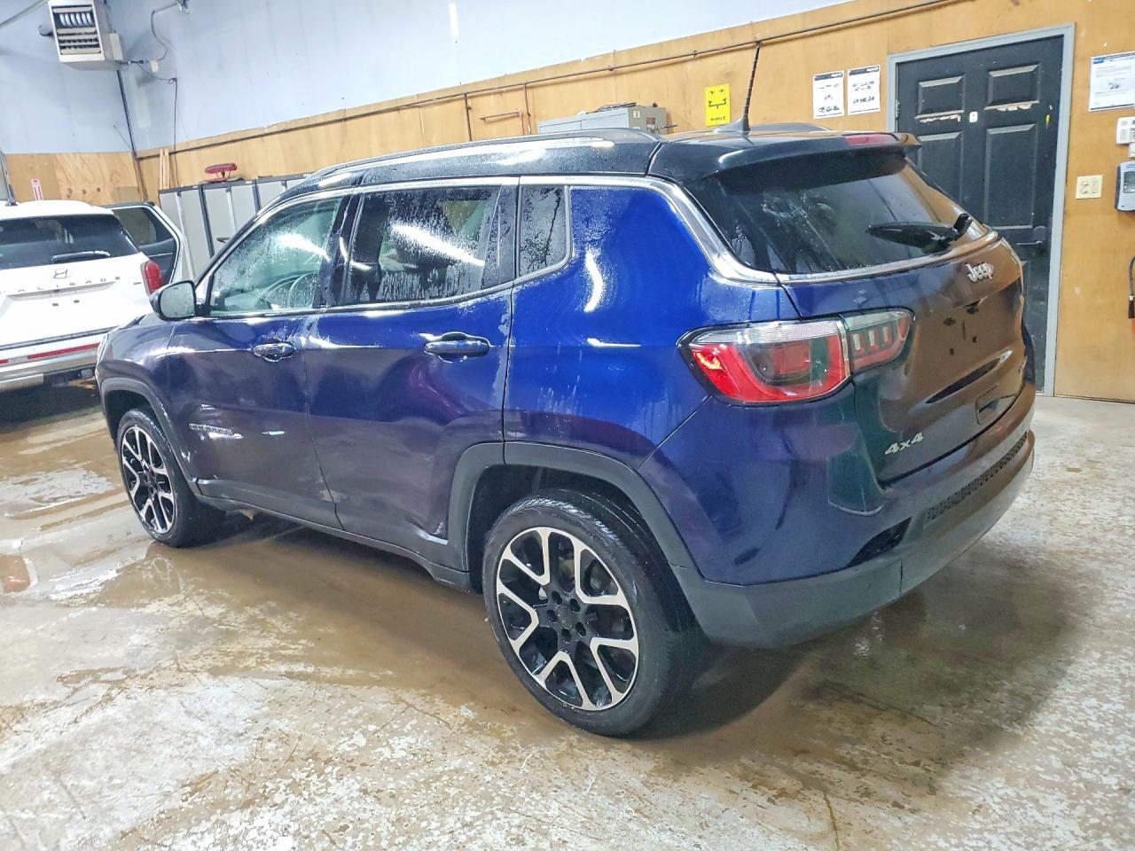 2019 Jeep Compass Limited - Фото 2