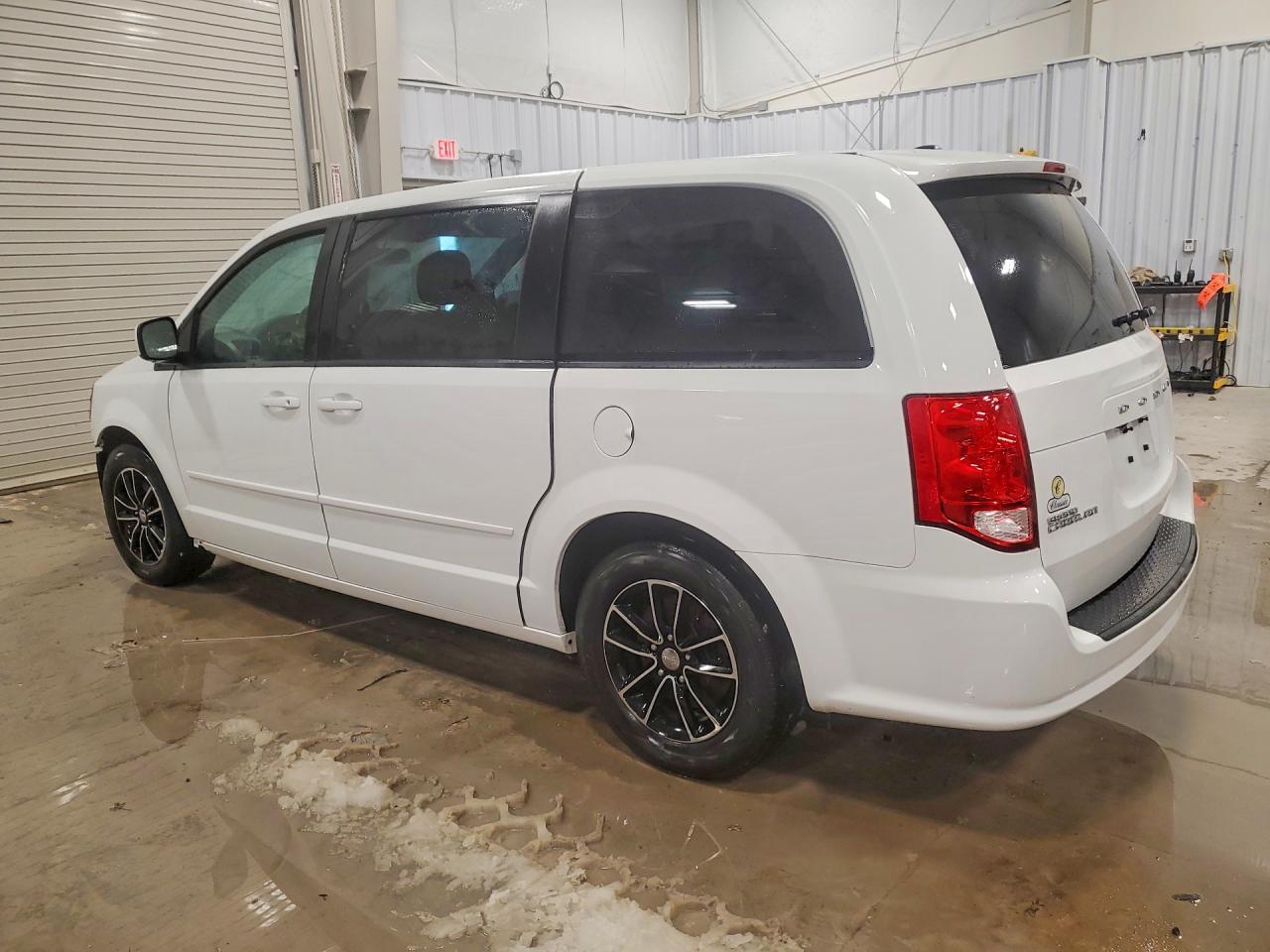 2017 Dodge Grand Caravan Sxt - Фото 2