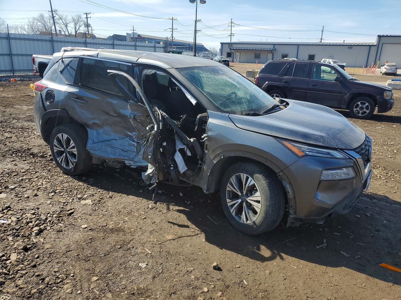 2023 Nissan Rogue Sv - Image 4