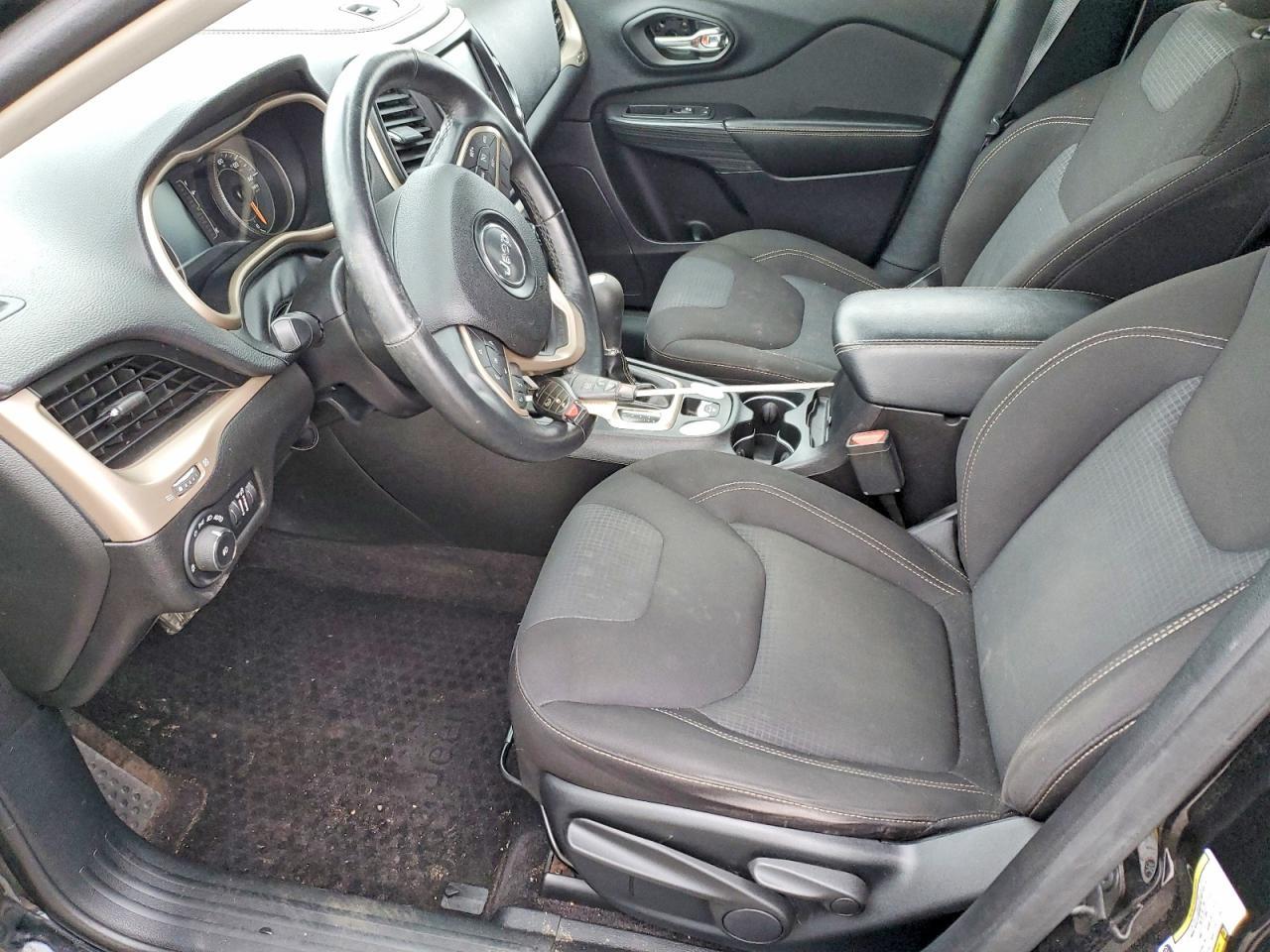 2017 Jeep Cherokee Latitude - Image 7