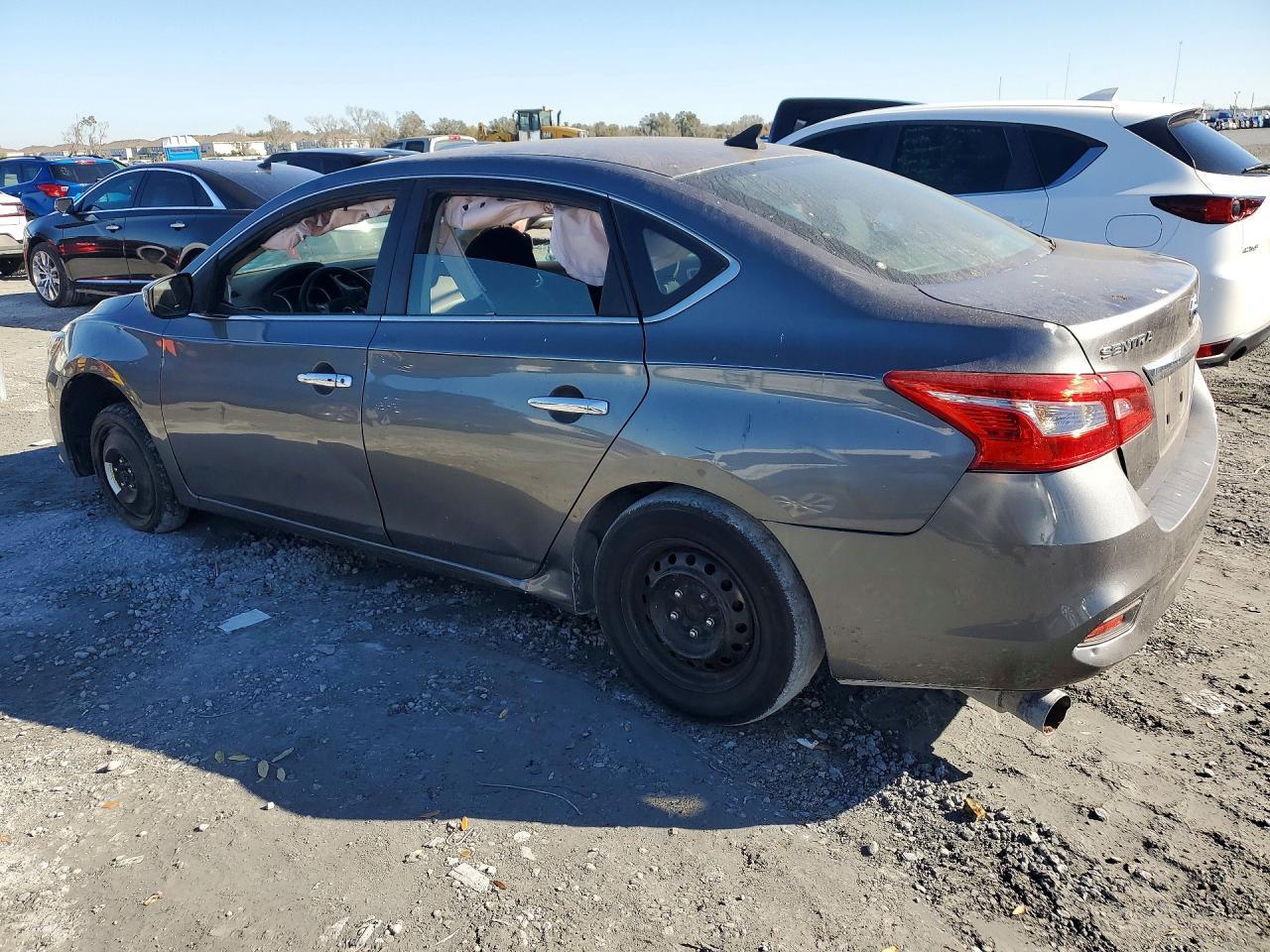 2019 Nissan Sentra S - Фото 2