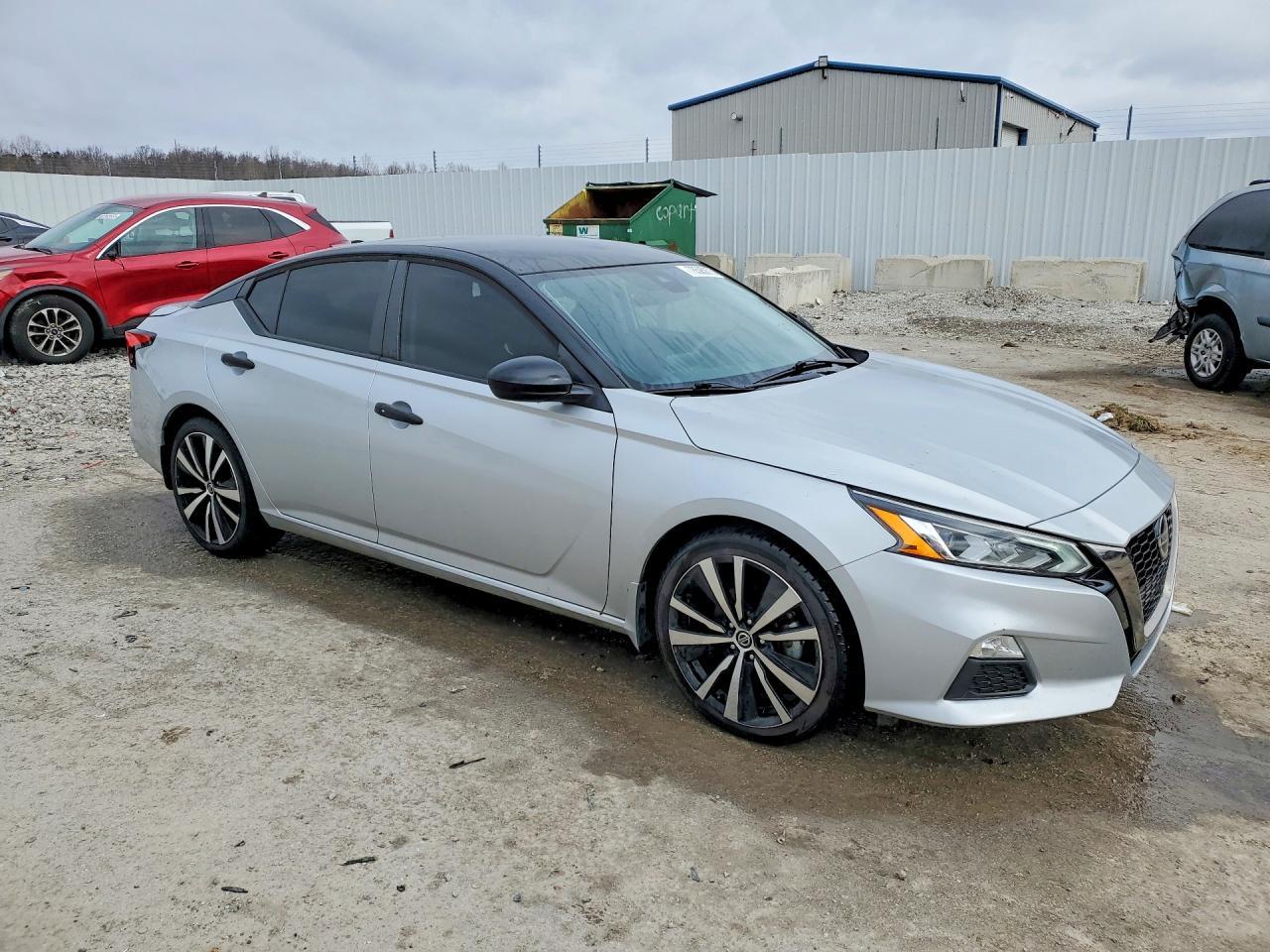 2021 Nissan Altima 2.5 Sr - Image 4
