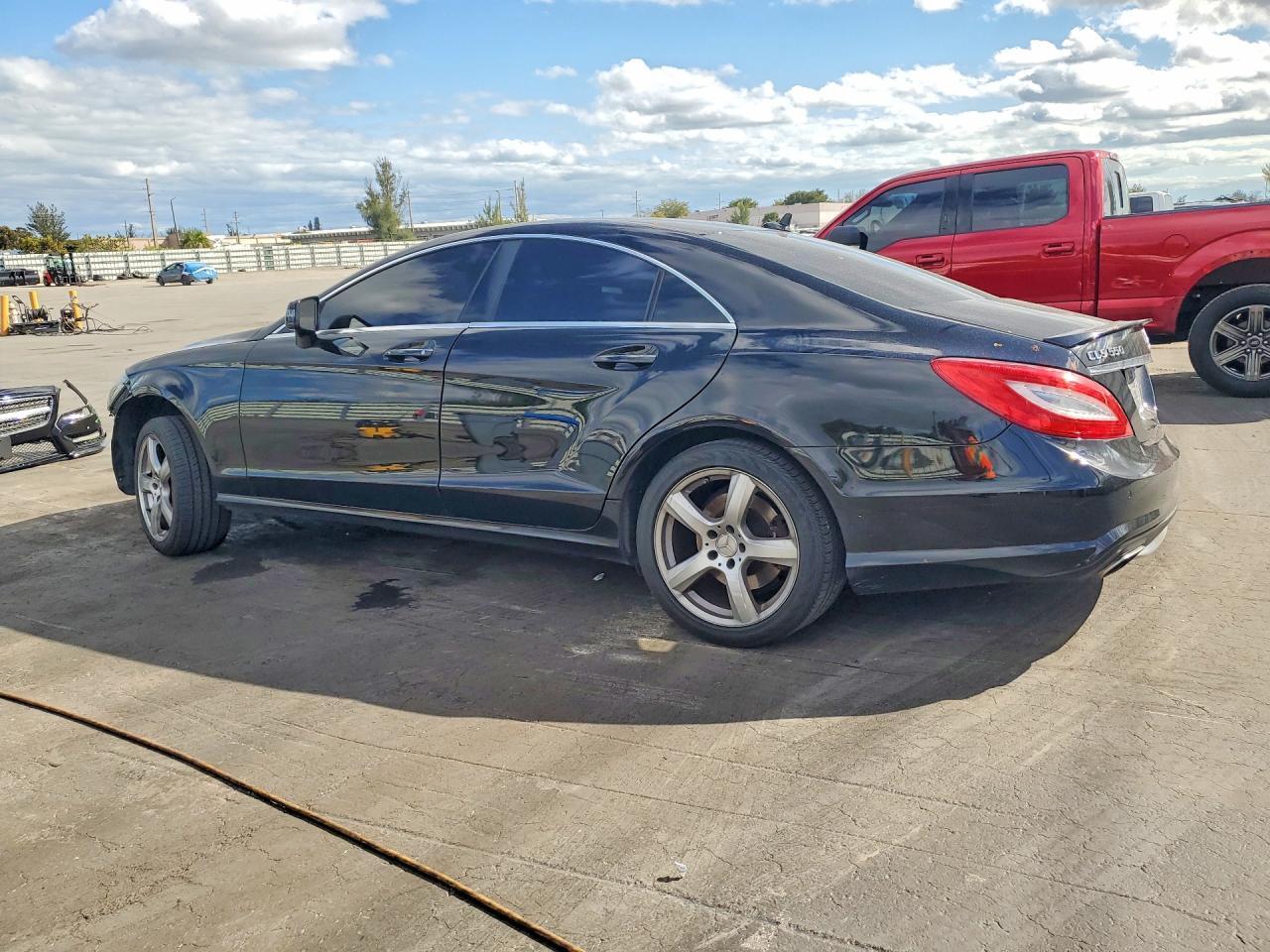 2013 Mercedes-Benz Cls 550 4Matic - Image 2