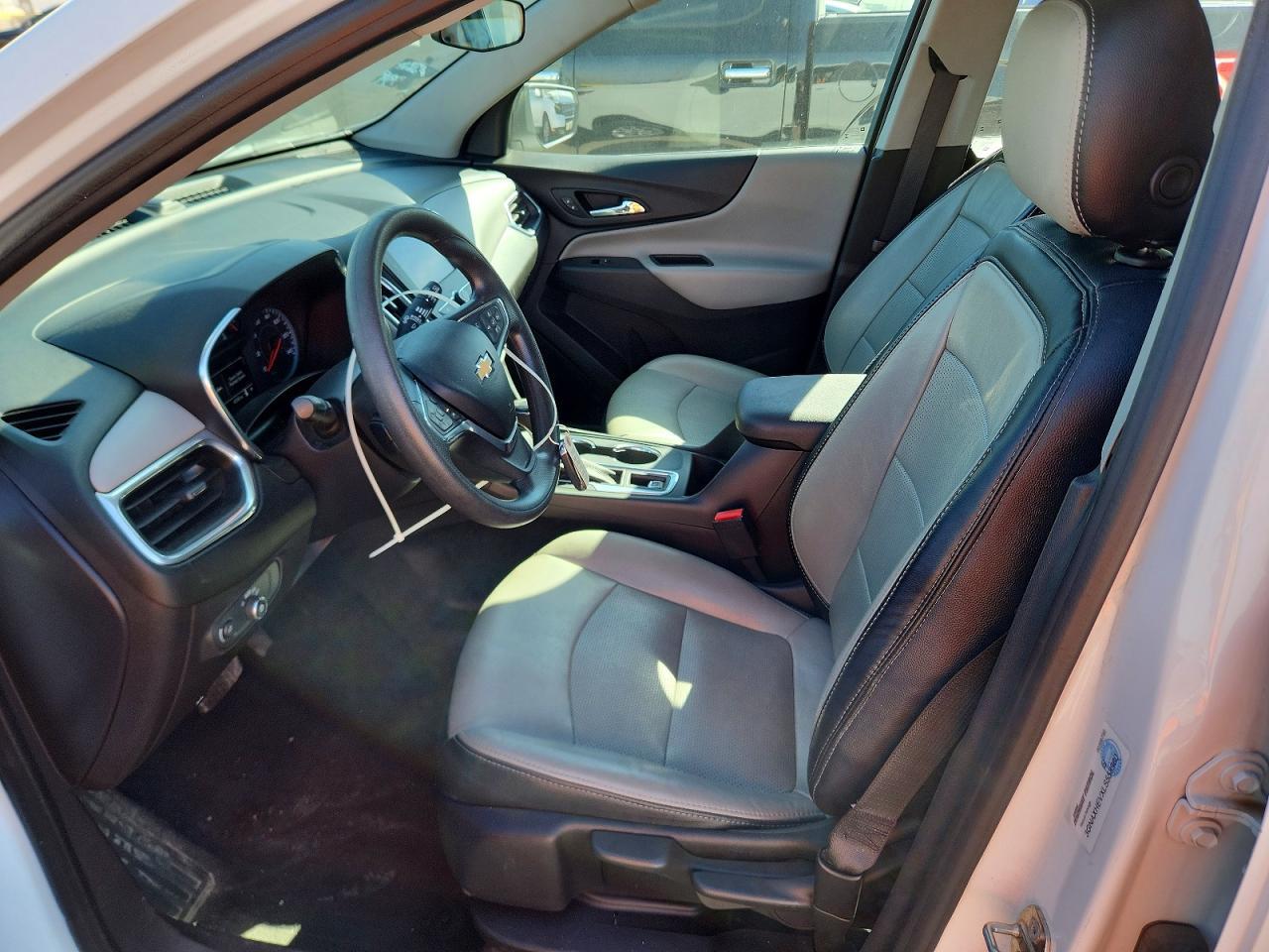 2020 Chev Equinox Ls - Image 7