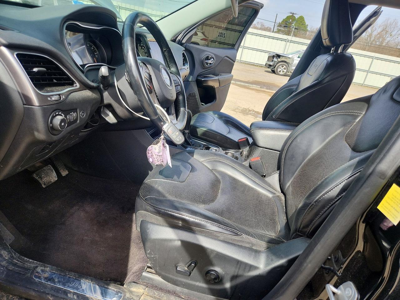 2019 Jeep Cherokee Limited - Image 7