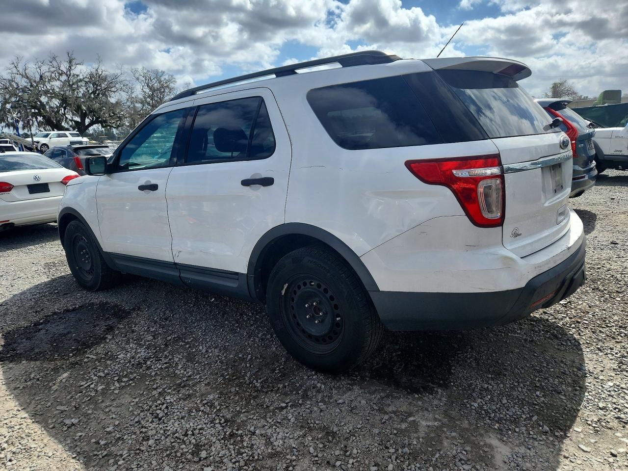 2013 Ford Explorer - Image 2