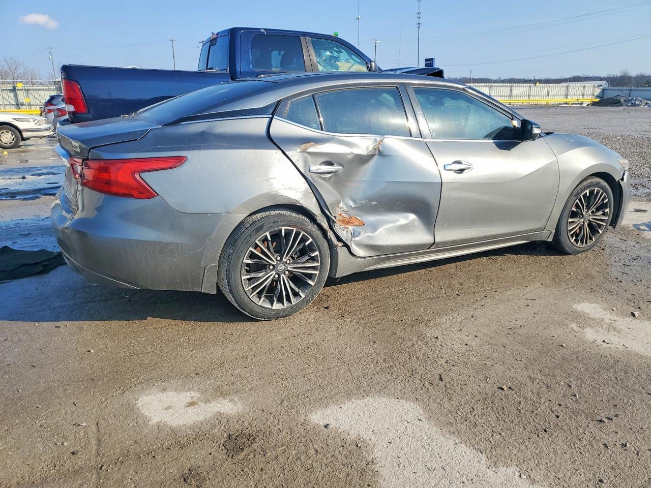 2016 Nissan Maxima 3.5S - Image 3