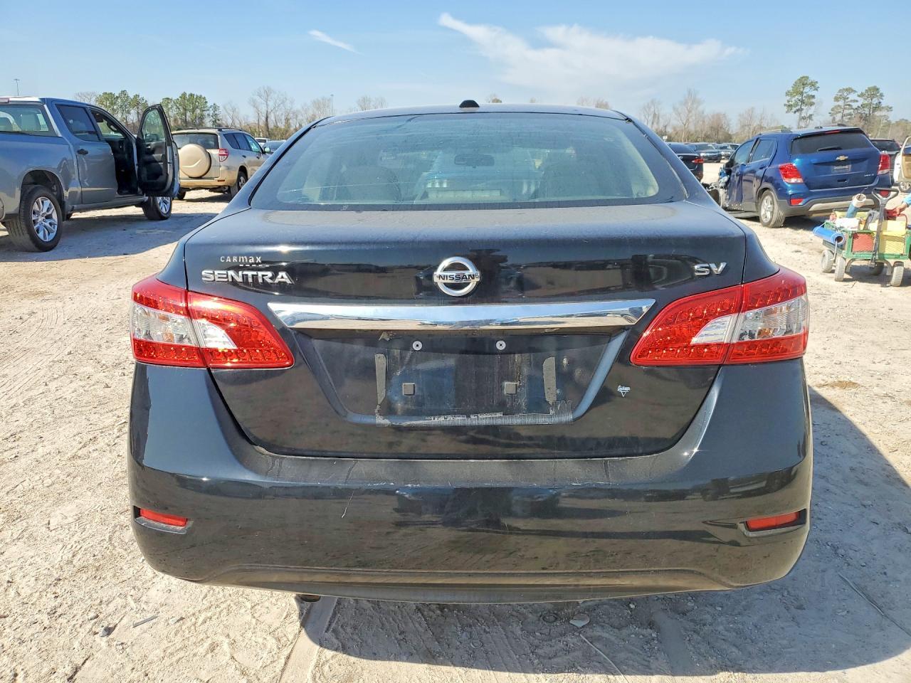 2015 Nissan Sentra S - Фото 6