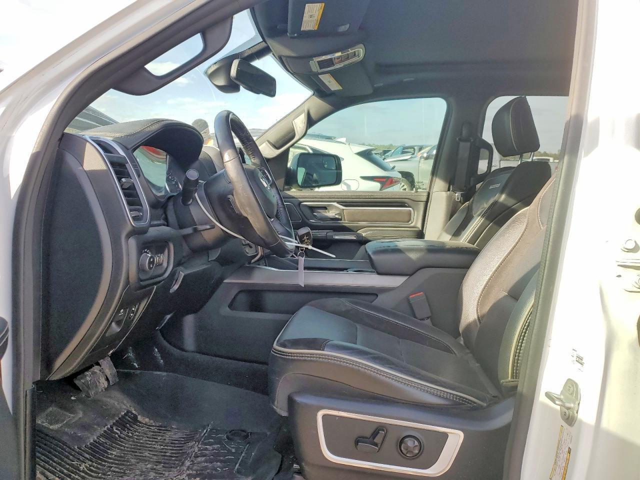 2020 Ram 1500 Laramie - Image 7