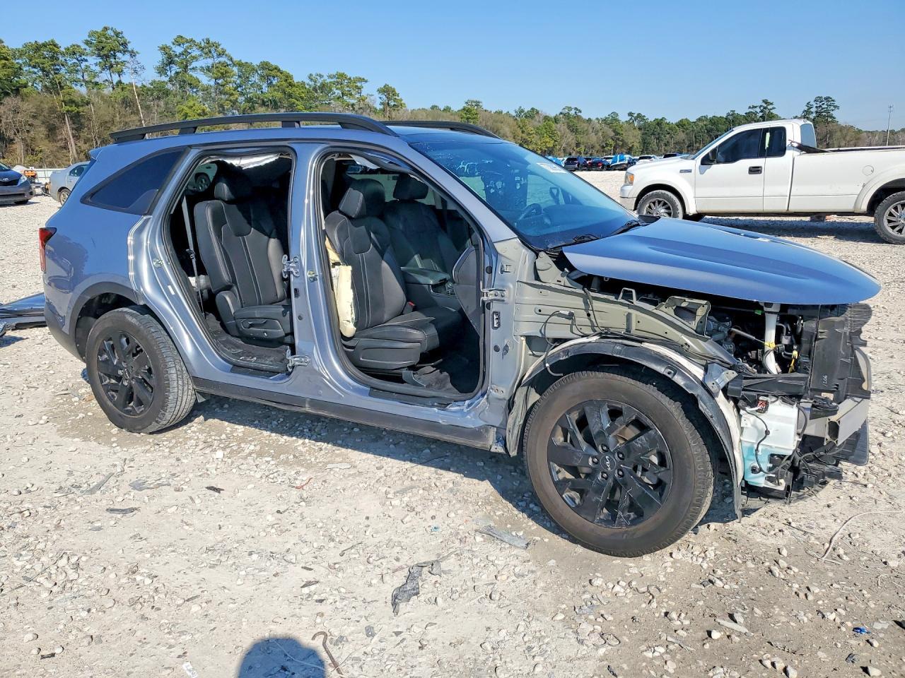 2022 Kia Sorento S - Фото 4