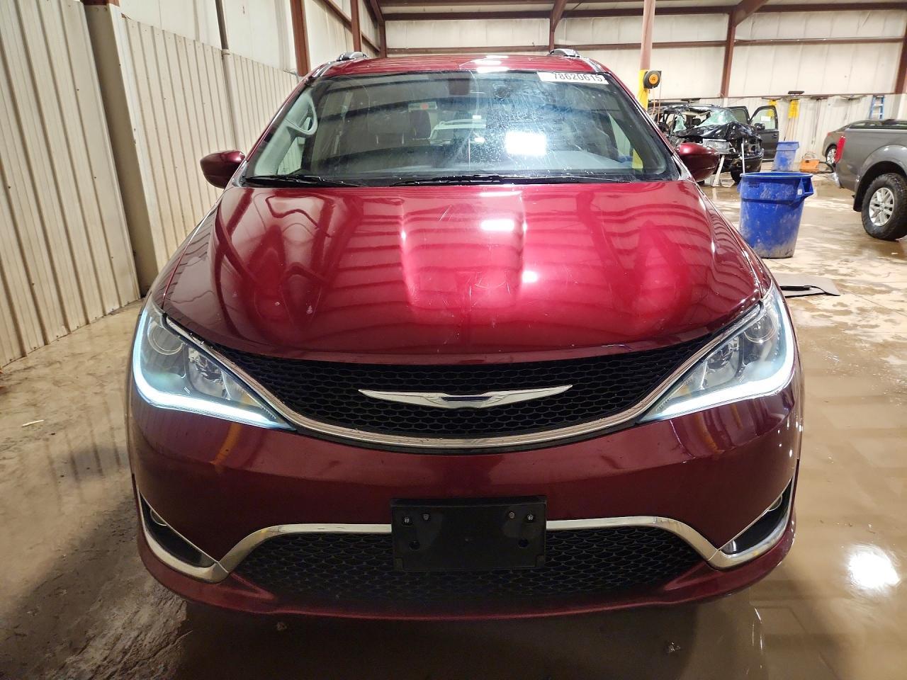 2017 Chrysler Pacifica Touring L Plus - Image 5