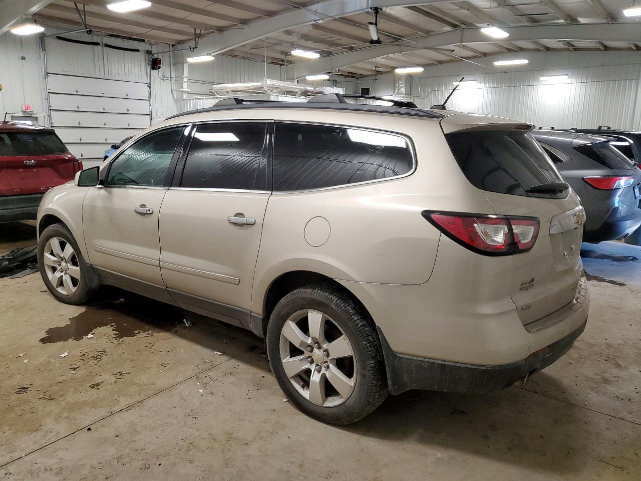2015 Chevrolet Traverse Ltz - Image 2