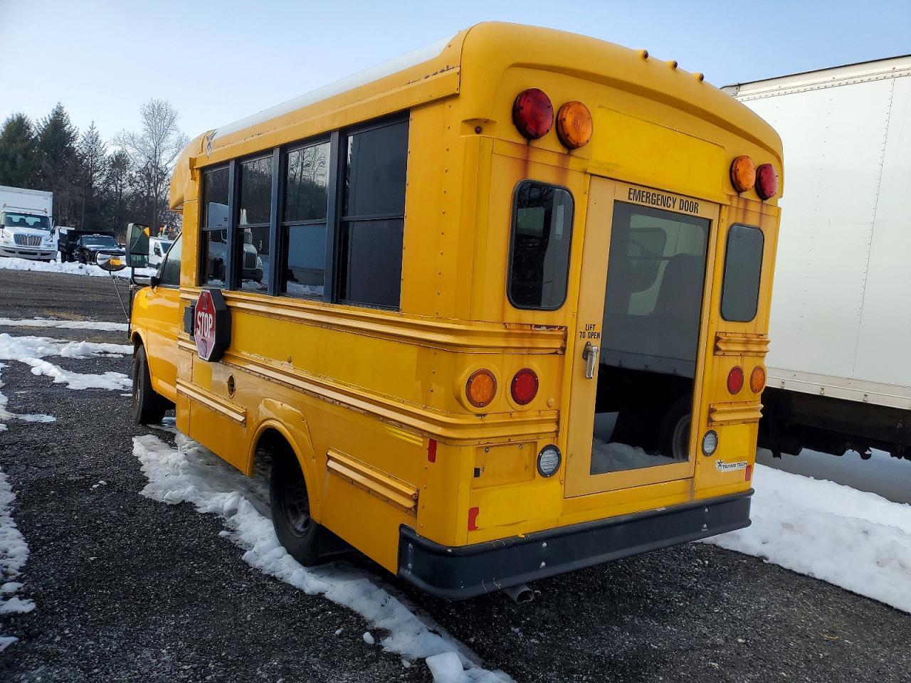 2015 Chevrolet Express School Bus - Image 3
