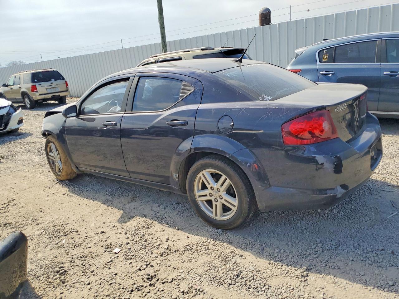 2011 Dodge Avenger Mainstreet - Image 2